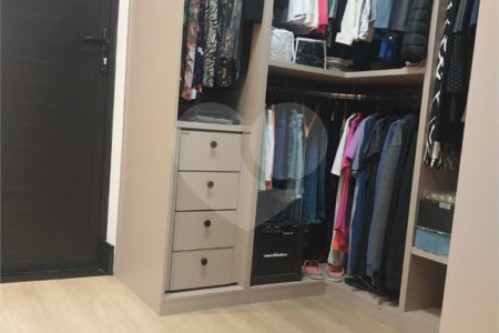 Casa à venda com 3 suítes no condomínio Aruâ Brisas, Mogi das Cruzes - SP