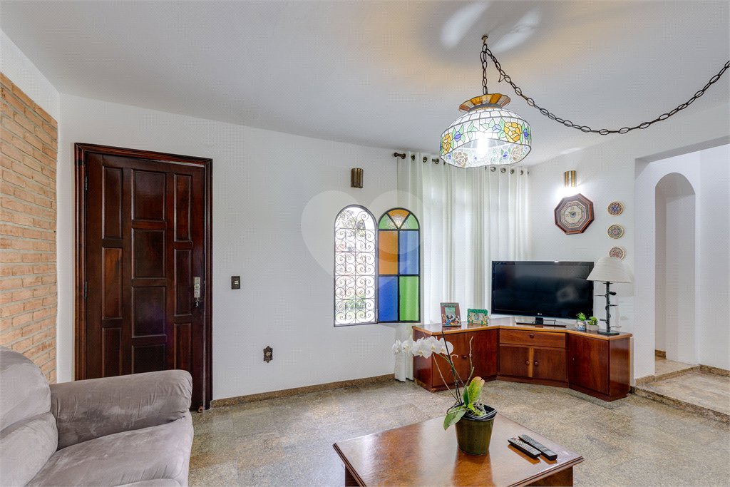 Casa de Vila à venda com 3 quartos, sendo 1 suíte, em Granja Julieta, São Paulo, SP