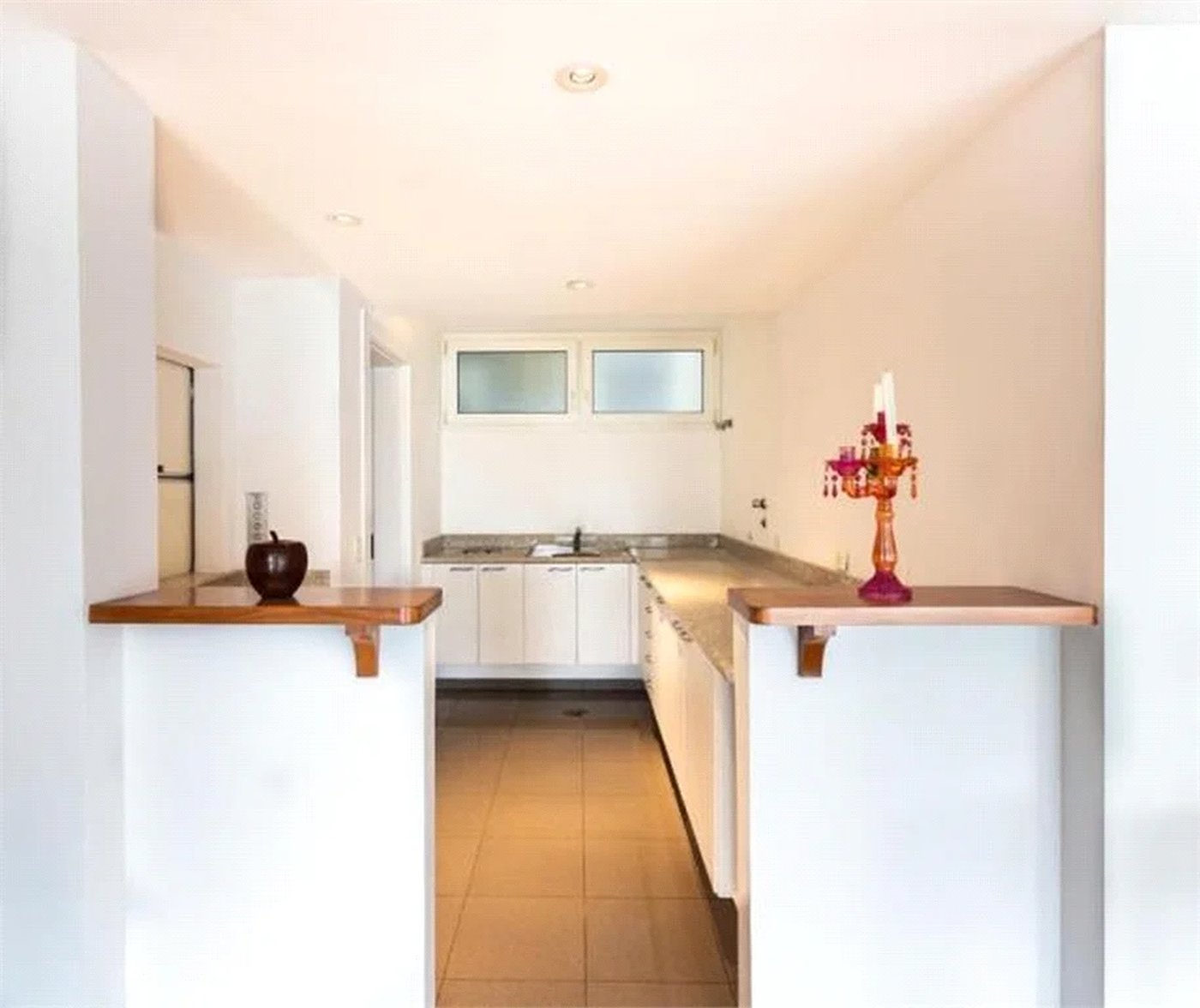 Casa à venda com 6 suítes no condomínio Vitória Régia, São Paulo - SP