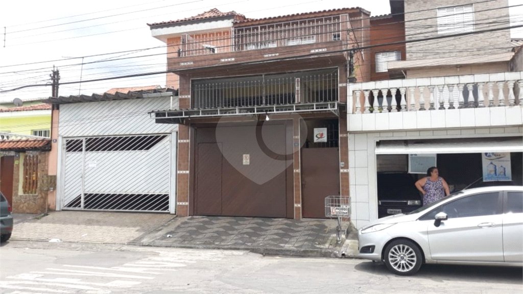 Sobrado à venda com 3 quartos, sendo 1 suíte, em Parque Continental I, Guarulhos, SP