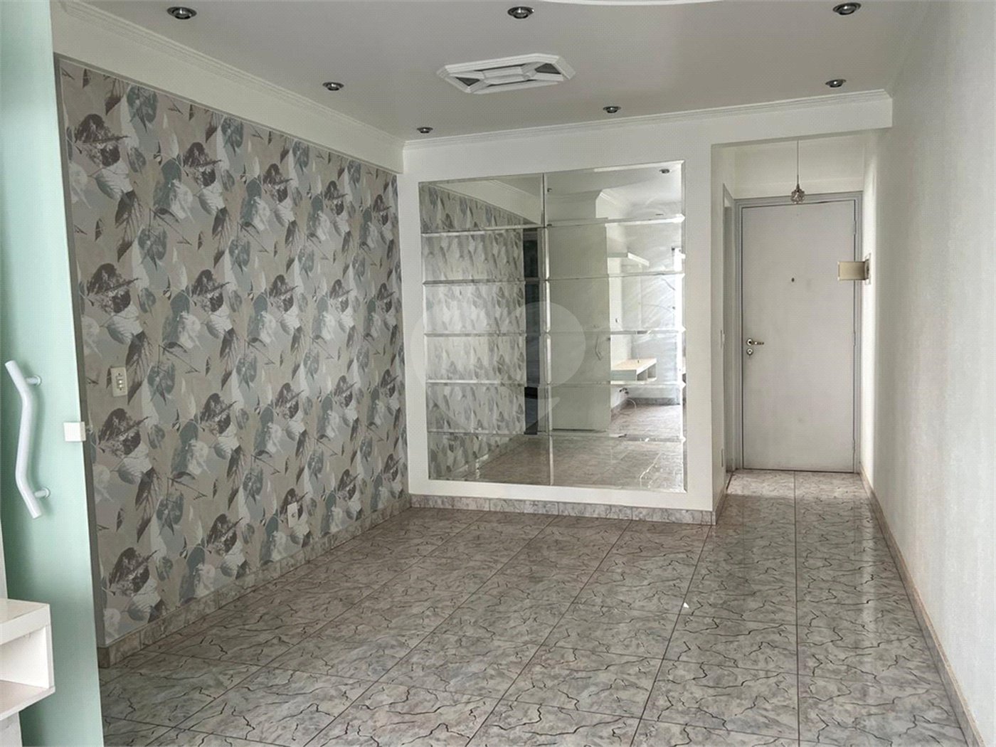 Apartamento à venda com 2 quartos, sendo 1 suíte, em Santa Teresinha, São Paulo, SP