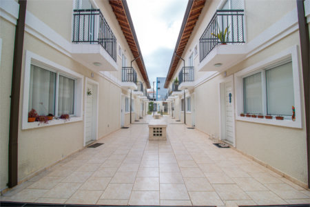 Casa à venda com 2 suítes no condomínio Residencial Living Sabara, São Paulo - SP