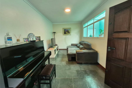 Casa à venda com 3 quartos, sendo 1 suíte, em Vila Indiana, São Paulo, SP