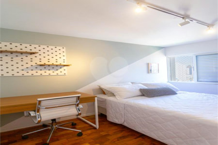 Apartamento à venda com 4 quartos, sendo 1 suíte, em Vila Cordeiro, São Paulo, SP