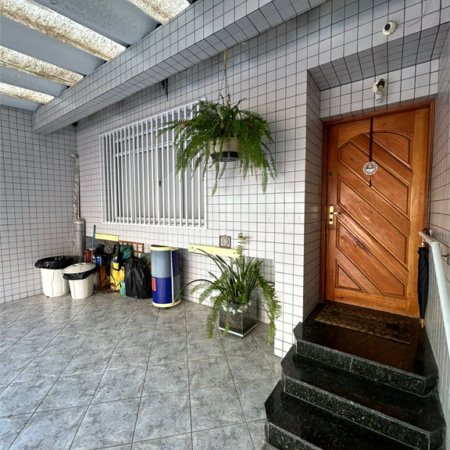 Sobrado venda no Alto da Mooca, com 266m2, 4 quartos, 3 salas, área gourmet e 2 vagas de garagem