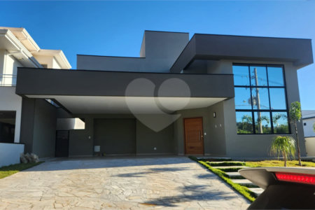 Casa à venda com 3 suítes no condomínio Santa Isabel I, Louveira - SP