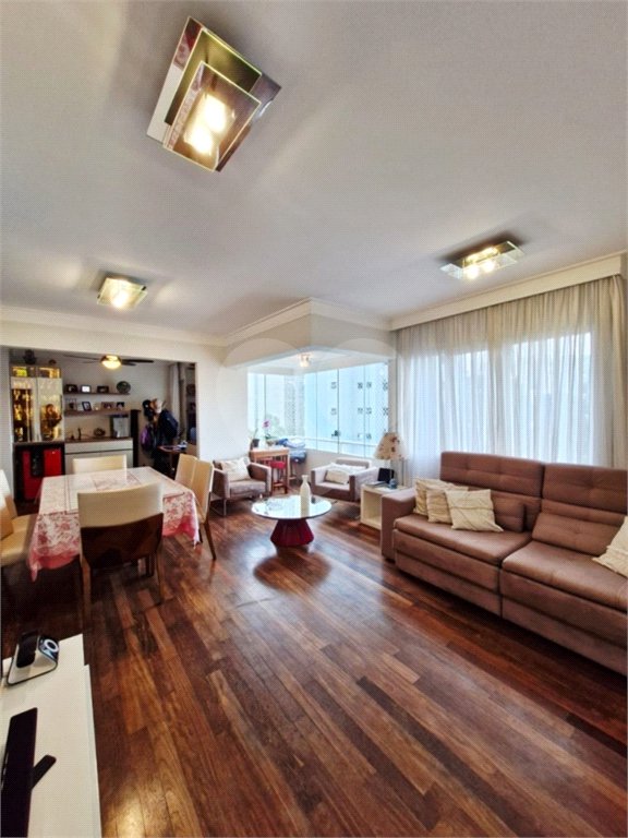 Apartamento à venda com 3 quartos, sendo 1 suíte, em Vila Suzana, São Paulo, SP