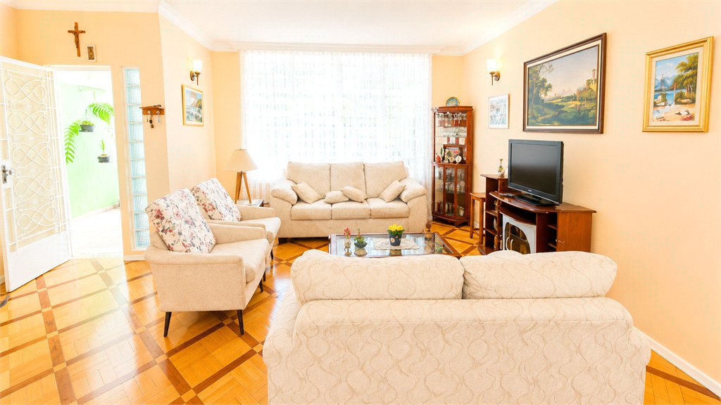 Casa à venda com 3 quartos, sendo 1 suíte, em Granja Julieta, São Paulo, SP