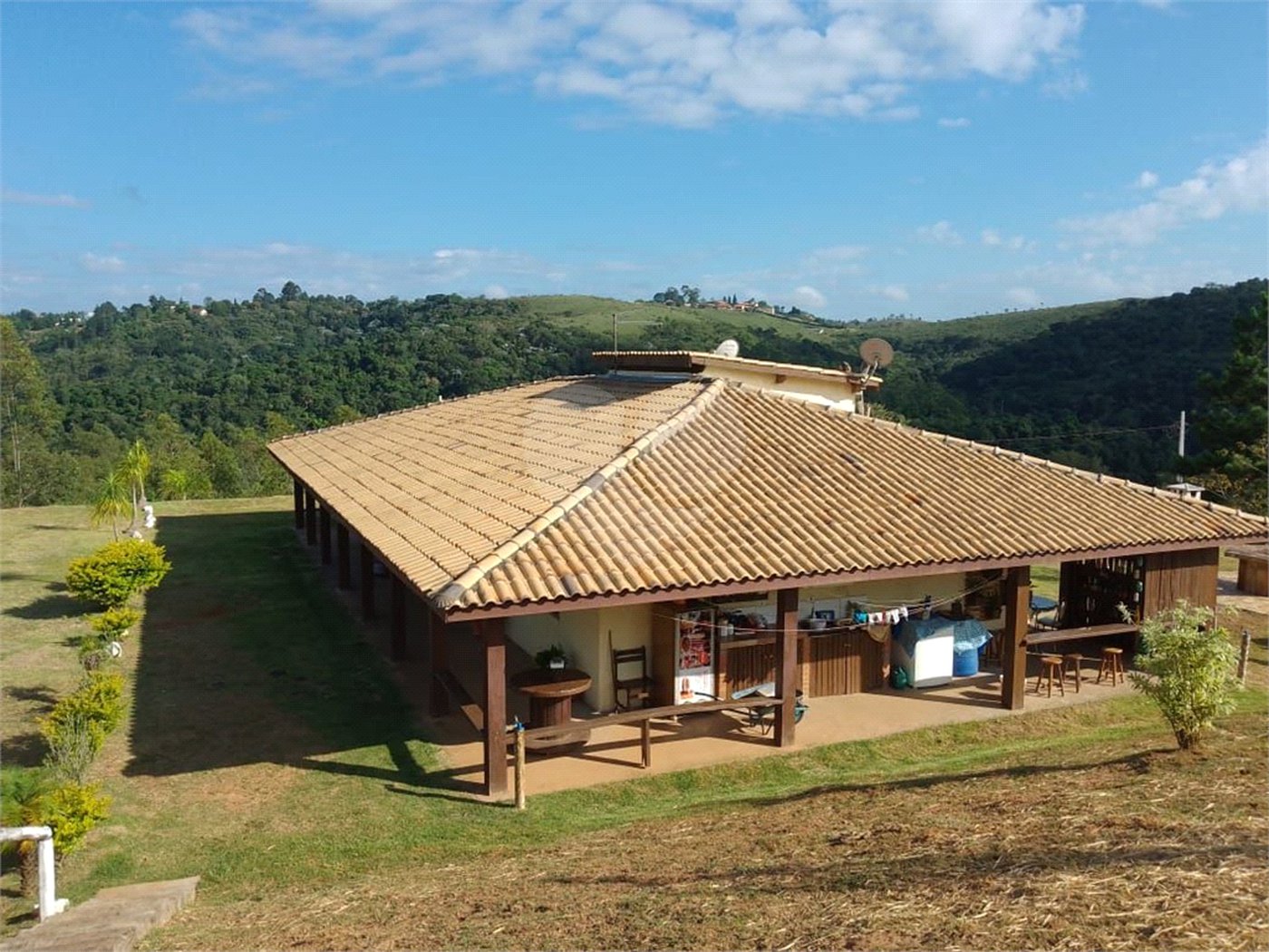 Chácara à venda com 2 quartos em Recanto das Acácias, São Roque, SP