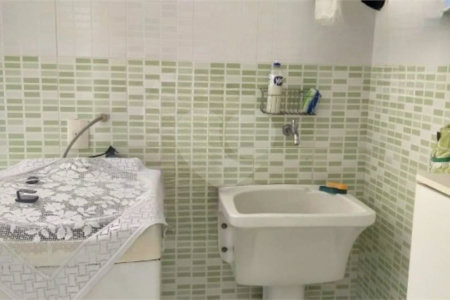 Casa à venda com 3 quartos, sendo 1 suíte, em Campo Grande, Rio de Janeiro, RJ