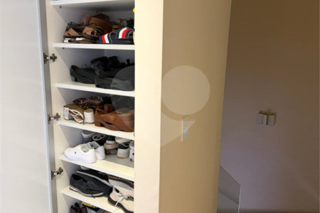 Casa à venda com 4 quartos, sendo 1 suíte, no condomínio Freguesia, Rio de Janeiro - RJ