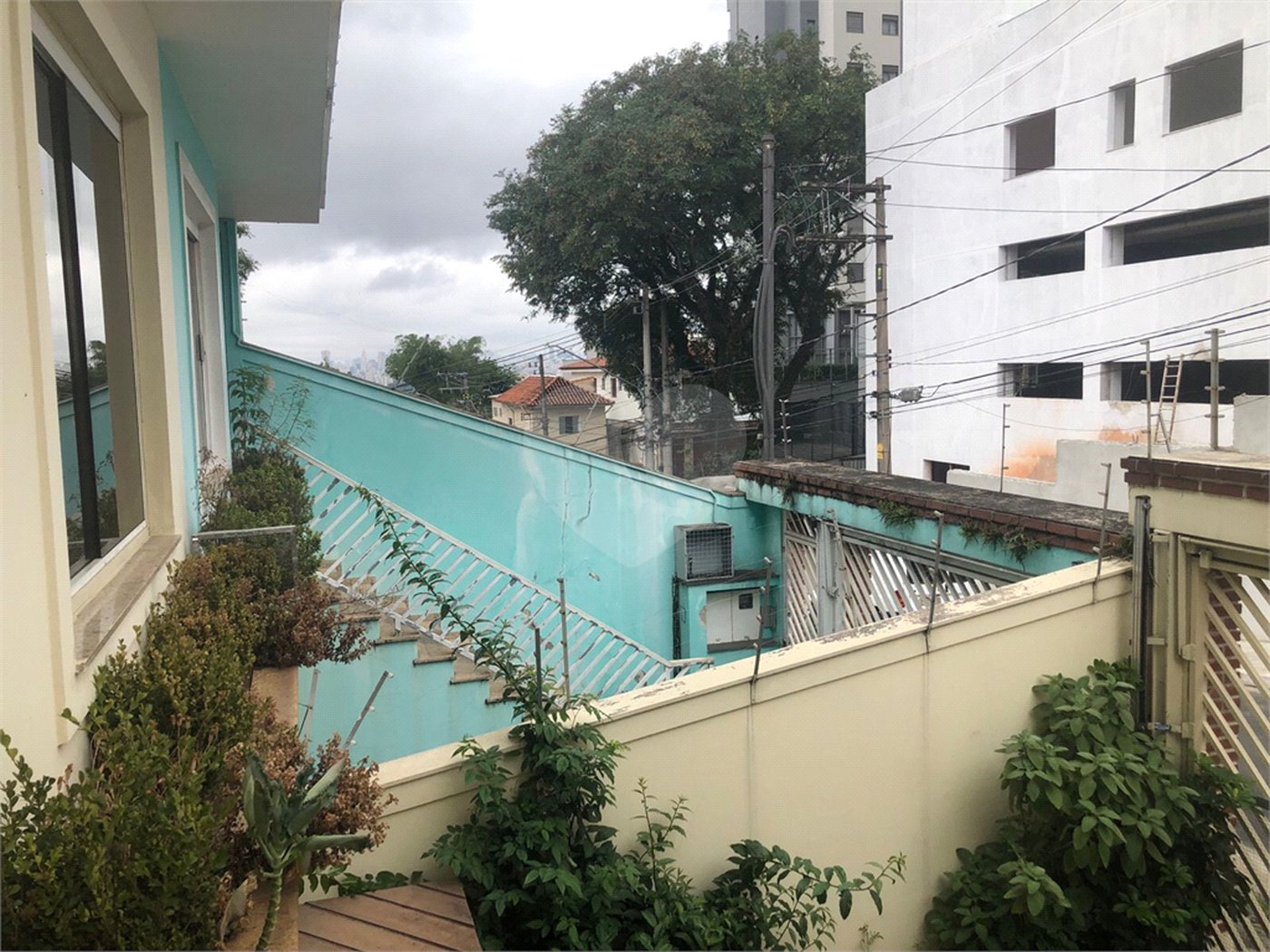 Sobrado à venda com 4 quartos, sendo 1 suíte, em Santana, São Paulo, SP