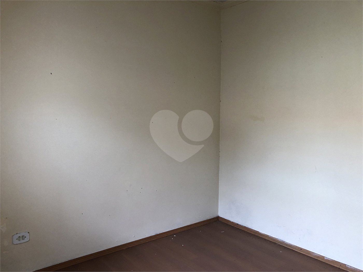 Casa Térrea à venda com 3 quartos, sendo 2 suítes, em Horto Florestal, São Paulo, SP