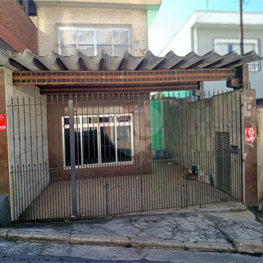 Sobrado à venda com 3 quartos em Chora Menino, São Paulo, SP