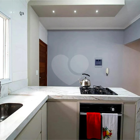Casa à venda com 2 quartos no condomínio Karolyne, Votorantim - SP