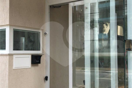 Apartamento à venda no bairro Bela Vista.
