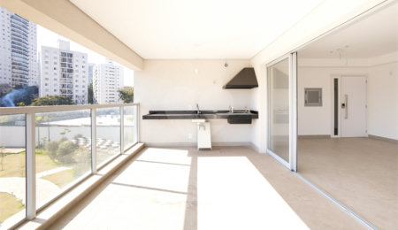 Apartamento à venda com 3 quartos, sendo 1 suíte,  em Vila Sofia, São Paulo, SP