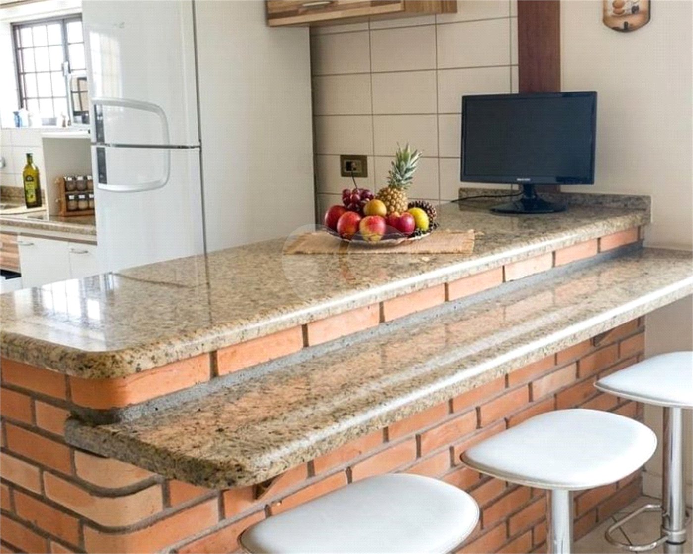 Casa à venda com 4 quartos, sendo 1 suíte, em Jardim Leocádia, Sorocaba, SP