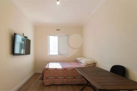 Sobrado à venda com 3 quartos, sendo 1 suíte, em Vila Firmiano Pinto, São Paulo, SP