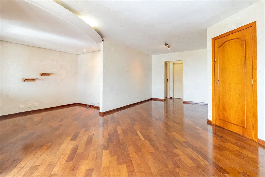 Apartamento à venda com 3 quartos, sendo 1 suíte, em Sumarezinho, São Paulo, SP