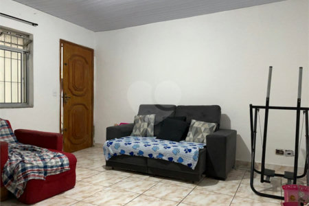 Sobrado à venda com 3 quartos, sendo 1 suíte, em Vila Gomes Cardim, São Paulo, SP