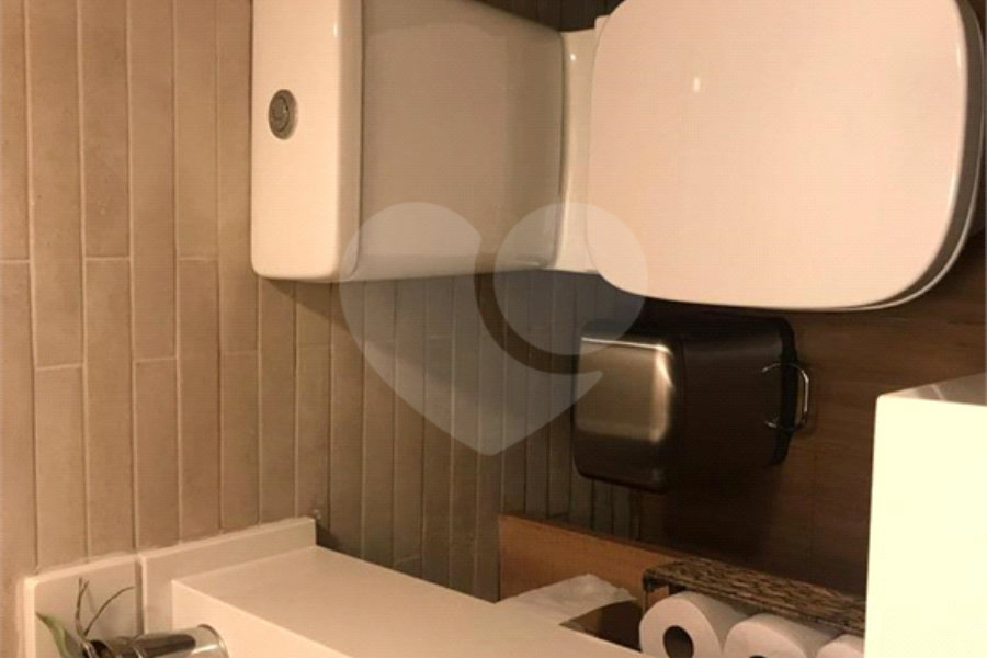 Sobrado à venda com 4 quartos, sendo 1 suíte, em Parada Inglesa, São Paulo, SP