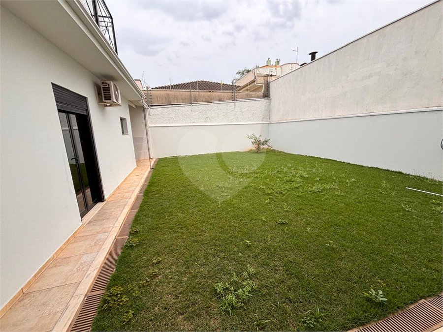 Casa à venda com 3 suítes no condomínio Residencial Maria Dulce, Indaiatuba - SP