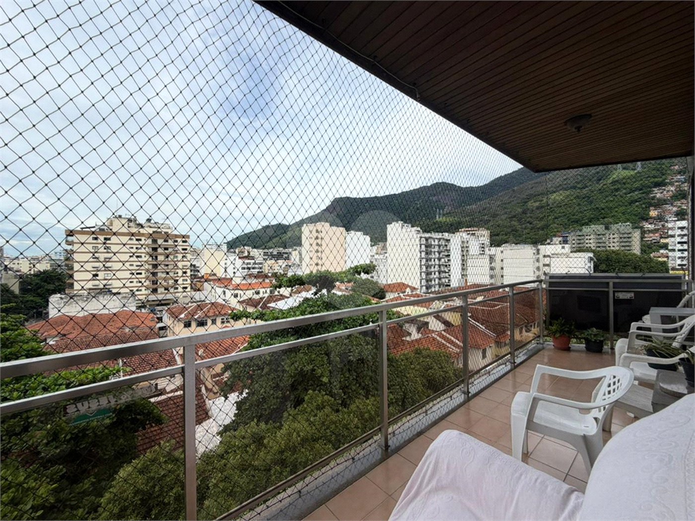 Apartamento à venda com 3 quartos, sendo 1 suíte, em Tijuca, Rio de Janeiro, RJ