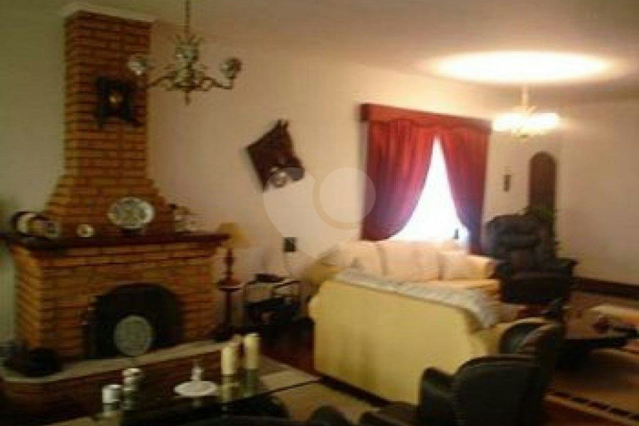 Casa à venda com 5 quartos, sendo 1 suíte, em Portal das Acácias, Santana de Parnaíba, SP