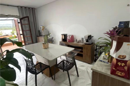 Sobrado à venda ou para alugar com 4 quartos, sendo 2 suítes, em Jardim Brasil, Atibaia, SP