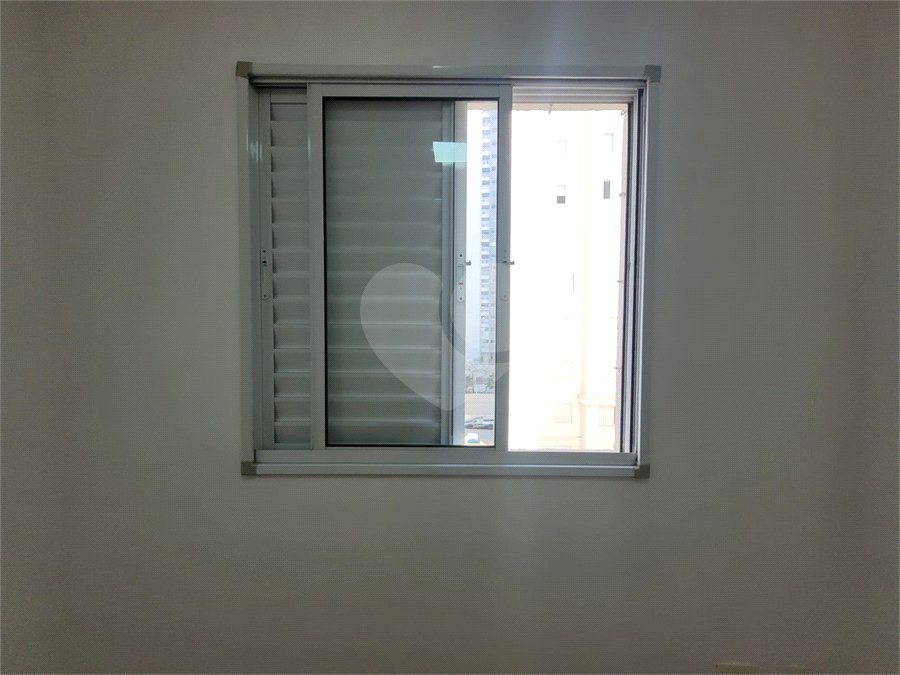 Apartamento à venda com 2 quartos em Vila Anastácio, São Paulo, SP