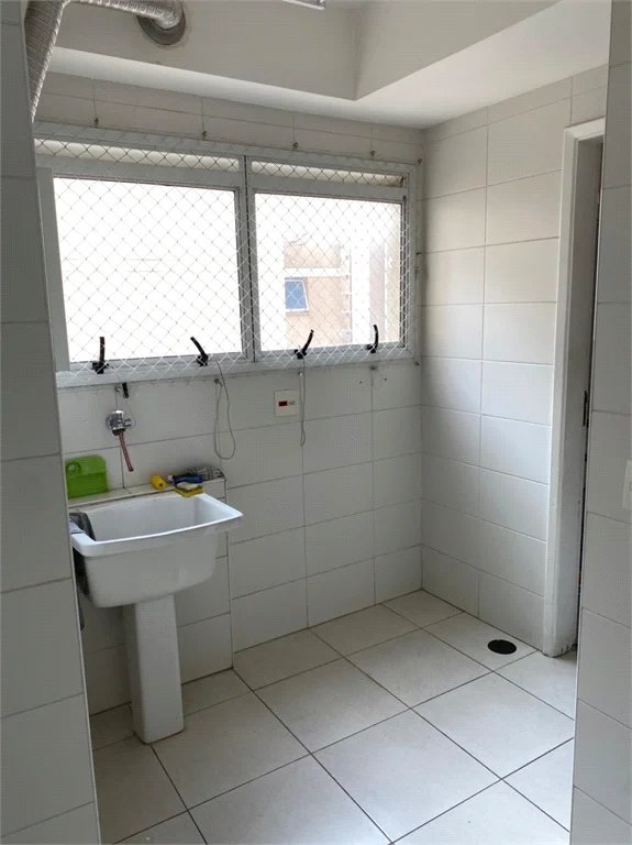 Apartamento à venda com 4 quartos, sendo 2 suítes,  em Paraíso do Morumbi, São Paulo, SP