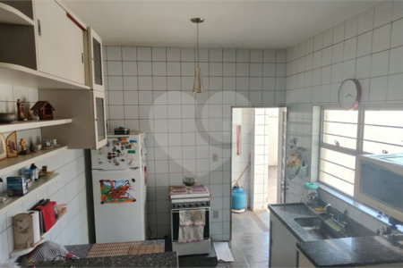 Casa à venda com 4 quartos, sendo 1 suíte, em Jardim do Estádio, Itu, SP