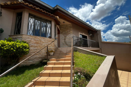 Casa à venda com 3 quartos, sendo 1 suíte,  em Vila São José, Itapetininga, SP