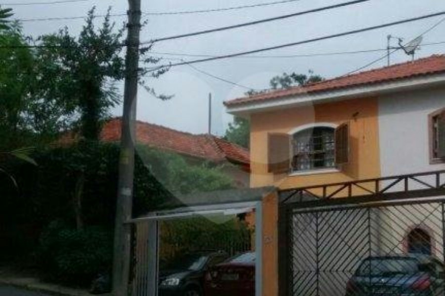 Casa Térrea à venda com 3 quartos, sendo 1 suíte,  em Jardim Peri, São Paulo, SP