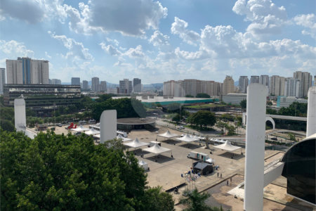 Apartamento à venda com 2 quartos, sendo 1 suíte, em Barra Funda, São Paulo, SP