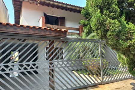 Casa à venda com 3 suítes em Parque Monte Alegre, Taboão da Serra, SP