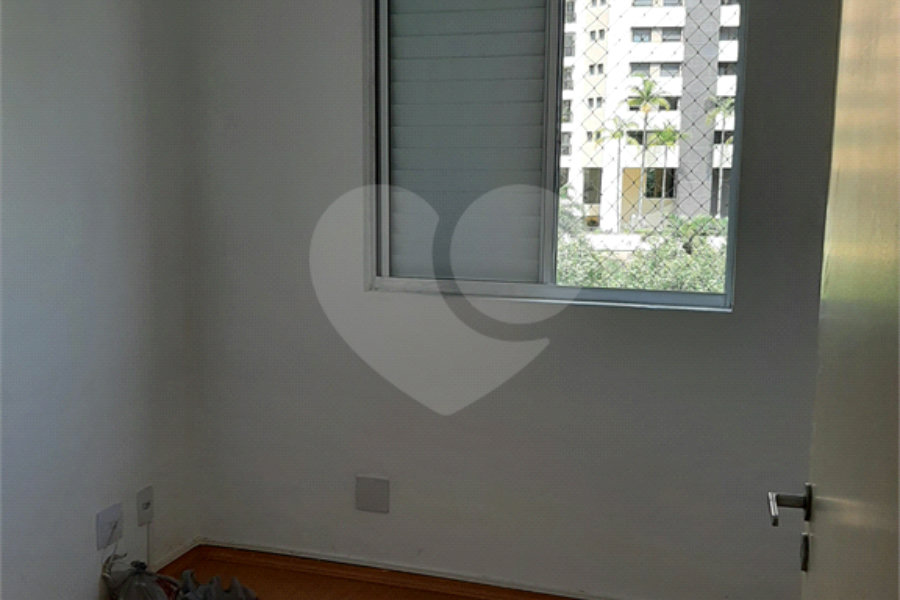 Apartamento à venda ou para alugar com 3 quartos, sendo 1 suíte, em Morumbi, São Paulo, SP