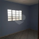 Sobrado com 5 dormitórios.