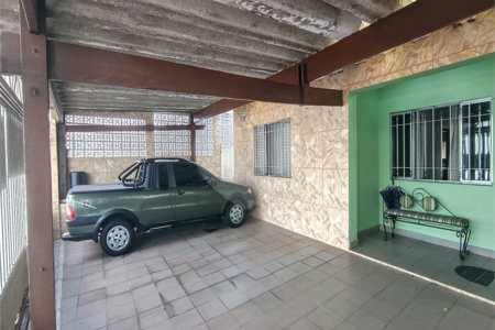 Casa Térrea à venda com 5 quartos, sendo 1 suíte, em Chora Menino, São Paulo, SP
