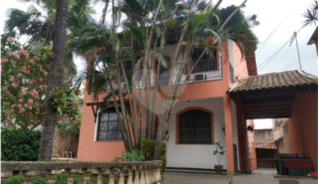 Casa à venda com 5 quartos, sendo 2 suítes, em Campo Grande, Rio de Janeiro, RJ