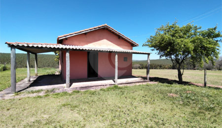 Fazenda para alugar com 3 quartos em Vila Santana, Itapetininga, SP