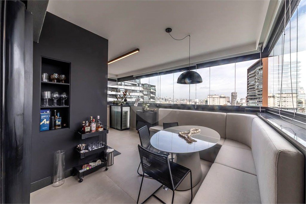 Apartamento à venda com 1 suíte em Pinheiros, São Paulo, SP