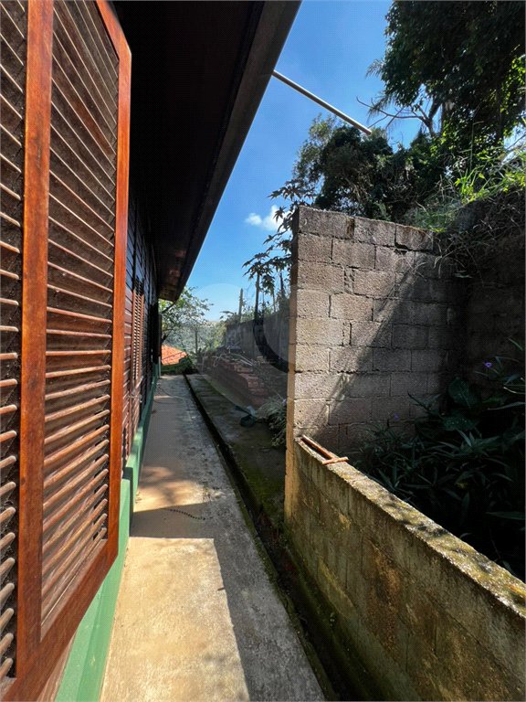 Casa à venda com 3 quartos, sendo 1 suíte, no Centro, Guararema, SP