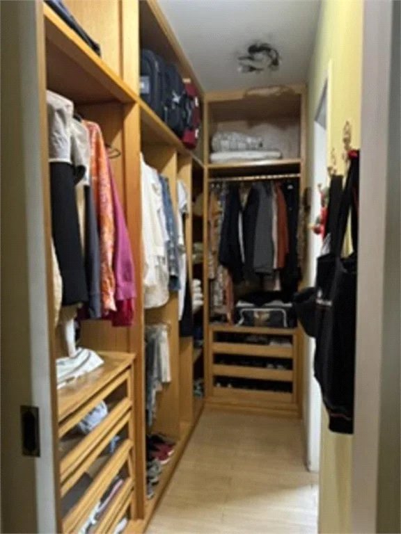 Apartamento à venda com 3 quartos, sendo 1 suíte,  em Jardim das Acácias, São Paulo, SP