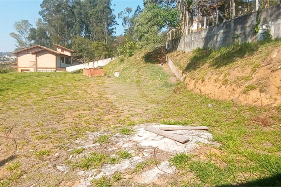 Terreno à venda no condomínio Champs Elysees Village, Mairiporã - SP