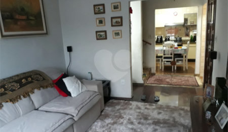 Sobrado à venda com 3 quartos no Brasilândia, São Paulo, SP