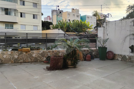 Sobrado à venda com 3 quartos, sendo 1 suíte, em Vila Paulista, São Paulo, SP