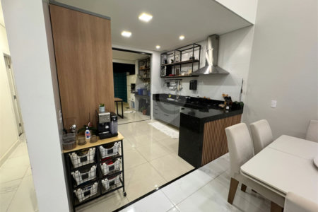 Casa à venda com 3 quartos, sendo 1 suíte, no condomínio Terras de São Francisco, Sorocaba - SP