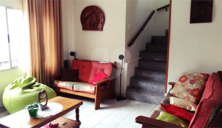 Casa à venda com 4 quartos, sendo 2 suítes, em Vila Romero, São Paulo, SP